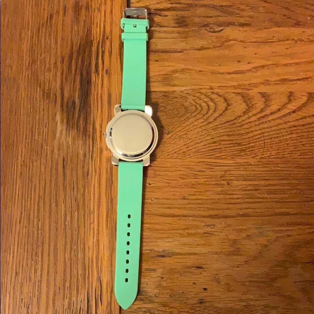 Watch - Picture 2 of 3